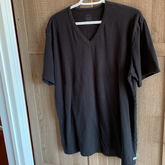 Black Calvin Klein t shirt - Picture 4 of 5